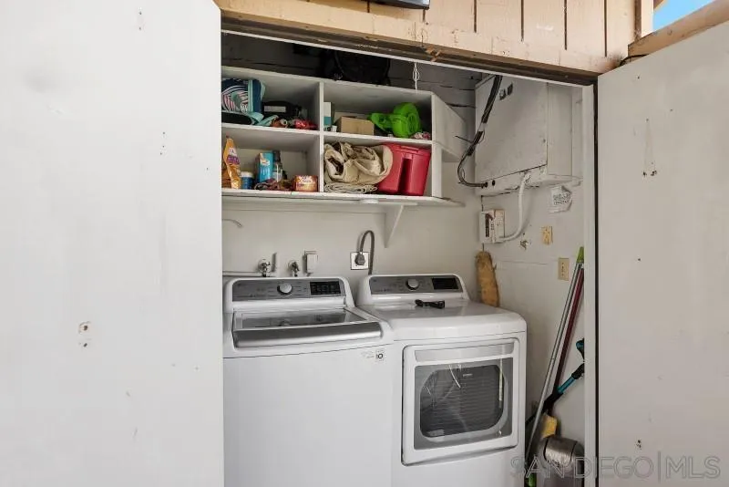 1944 Fairway Cir Drive San Marcos, CA 92078 - Photo 18 of 38 a utility room with dryer and washer