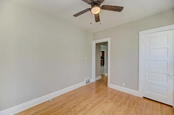 $269,900 | 904 Caton Avenue, Joliet, IL 60435