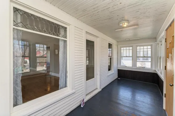 $269,900 | 904 Caton Avenue, Joliet, IL 60435