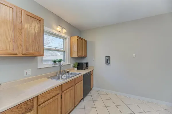 $269,900 | 904 Caton Avenue, Joliet, IL 60435