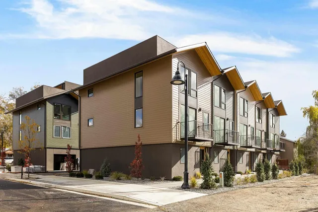 $869,900 | 317 North River Street, Unit 2 2, Hailey, ID 83333