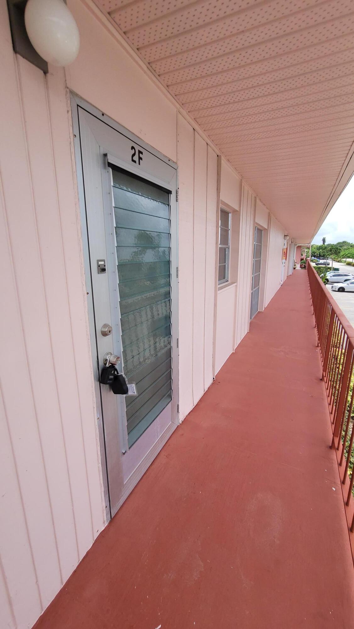 2 Golfs Edge, Unit F West Palm Beach, FL 33417 - Photo 21 of 43 21