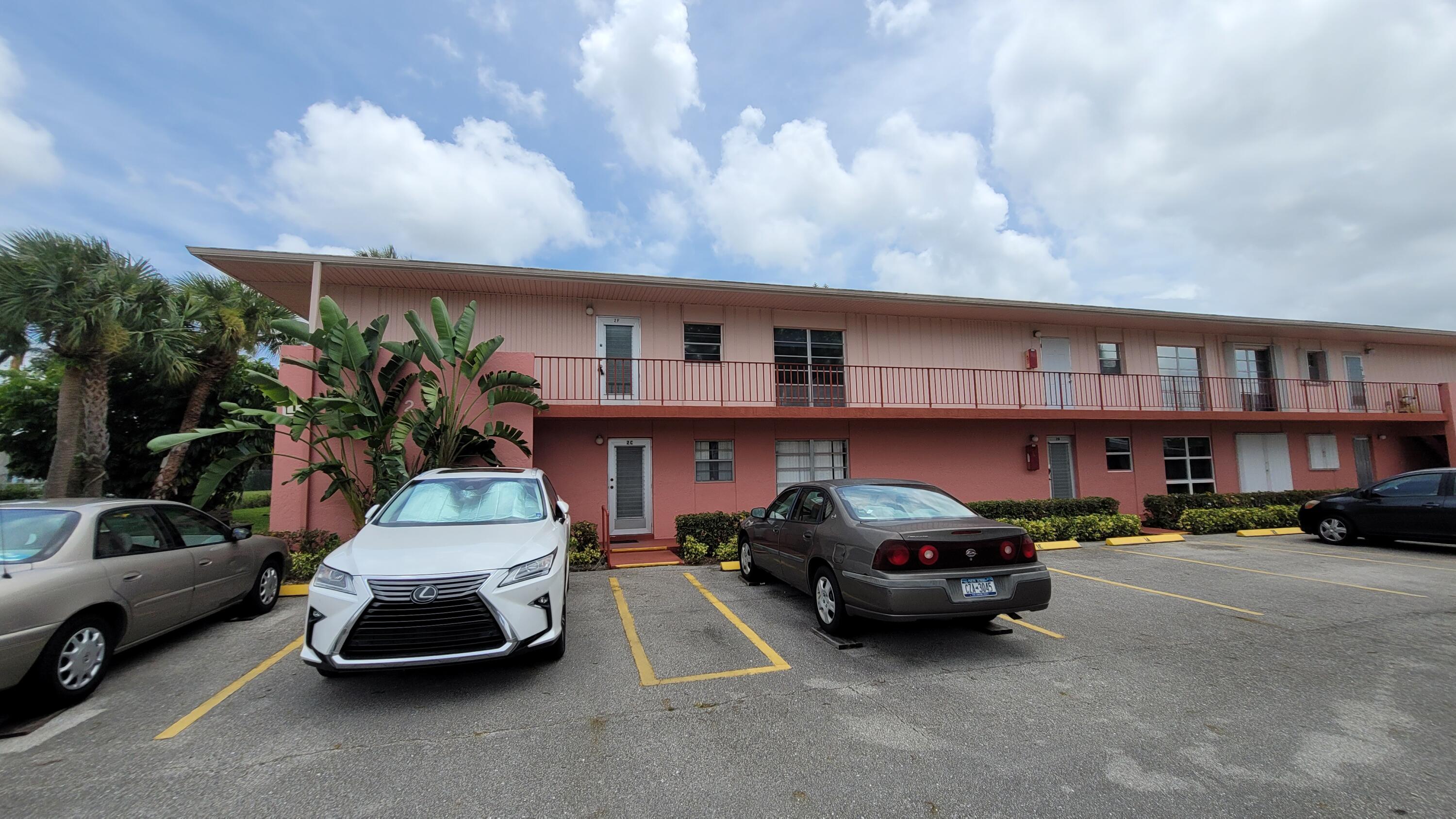 2 Golfs Edge, Unit F West Palm Beach, FL 33417 - Photo 23 of 43 23