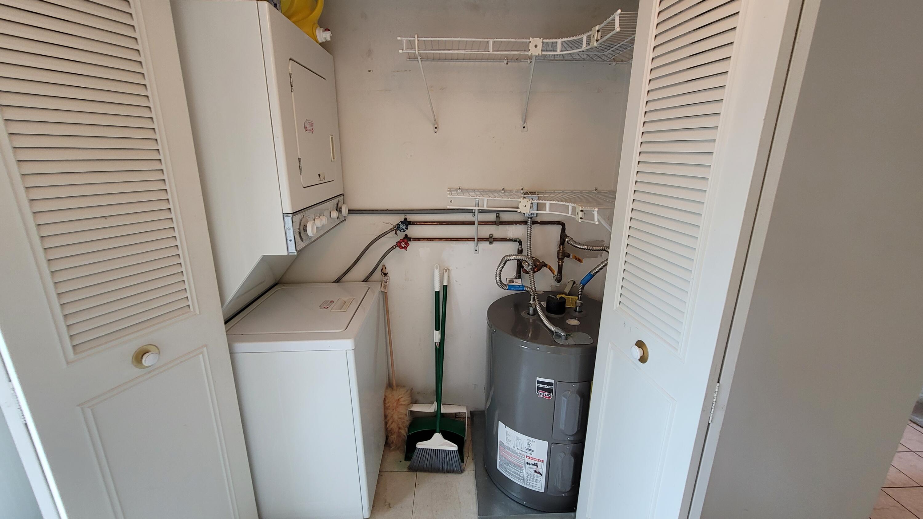 2 Golfs Edge, Unit F West Palm Beach, FL 33417 - Photo 8 of 43 08