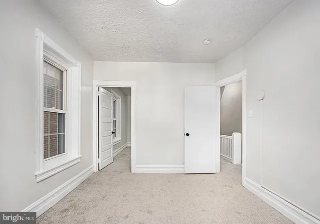 $2,050 | 851 South Street, Pottstown, PA 19464