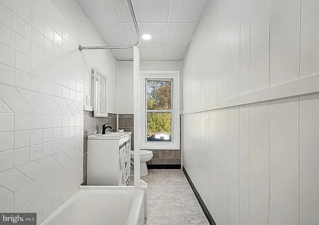 $2,050 | 851 South Street, Pottstown, PA 19464