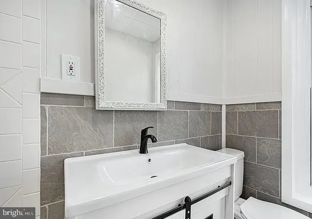 $2,050 | 851 South Street, Pottstown, PA 19464