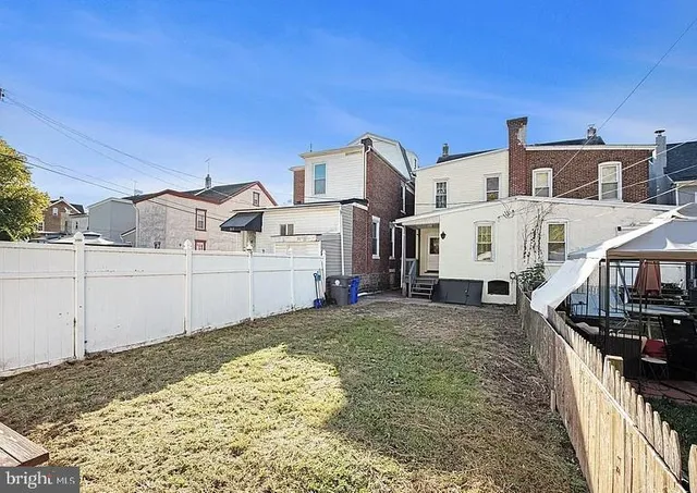 $2,050 | 851 South Street, Pottstown, PA 19464