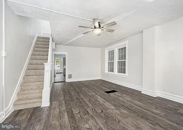 $2,050 | 851 South Street, Pottstown, PA 19464