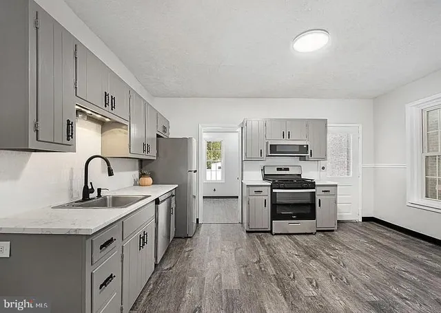 $2,050 | 851 South Street, Pottstown, PA 19464