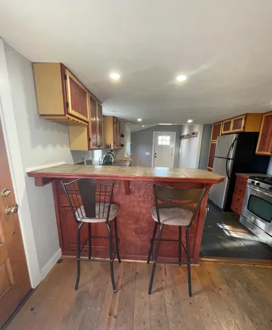 $279,000 | 25490 Front Street, Mattawan, MI 49071