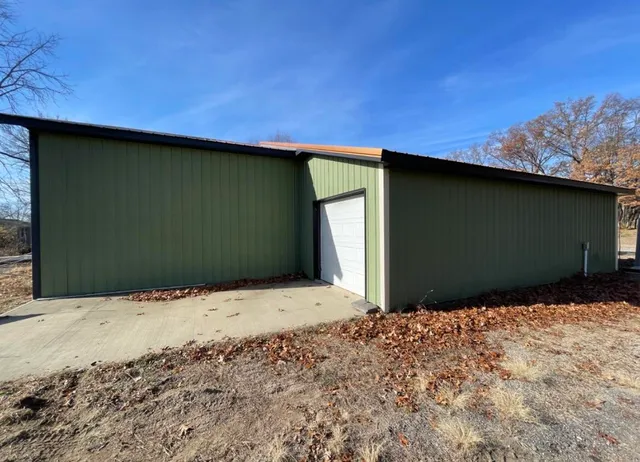 $279,000 | 25490 Front Street, Mattawan, MI 49071