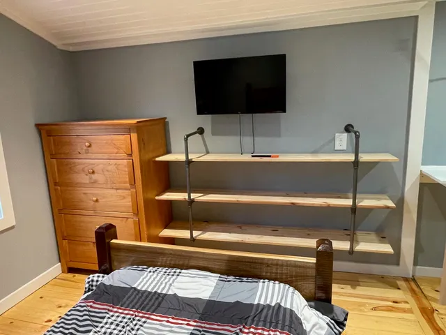 $279,000 | 25490 Front Street, Mattawan, MI 49071