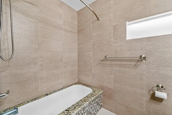 $2,200 | 2371 Southwest 15th Street, Unit 100, Deerfield Beach, FL 33442