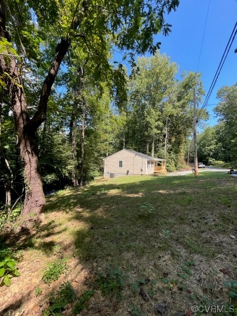 6626 Jackson Road Quinton, VA 23141 - Photo 31 of 40 View of a sunny spacious lawn area in the .48 acre