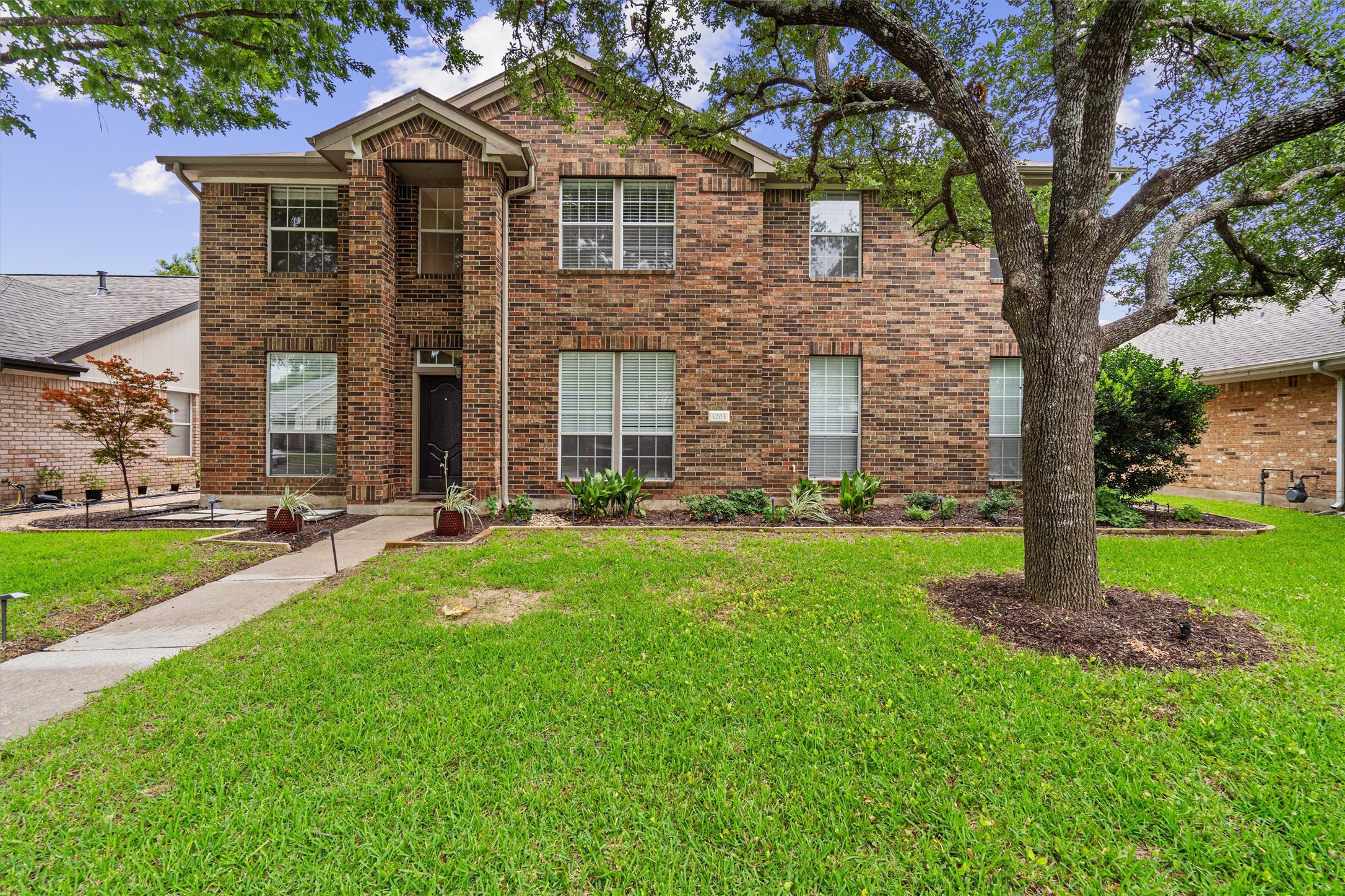 1203 Thackeray Lane Pflugerville, TX 78660 - Photo 1 of 38