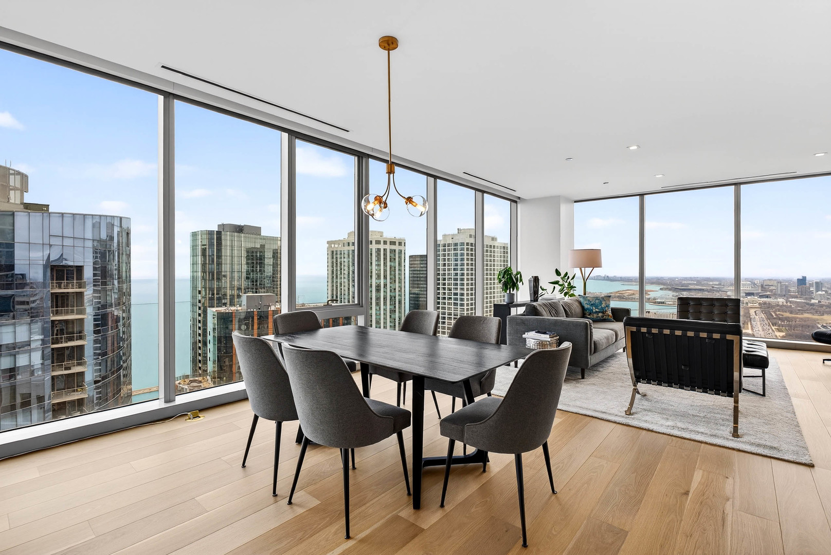 363 East Wacker Drive, Unit 3709 Chicago, IL 60601 - Photo 14 of 55