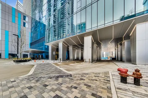$2,325,000 | 363 East Wacker Drive, Unit 3709, Chicago, IL 60601