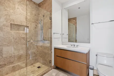 $2,325,000 | 363 East Wacker Drive, Unit 3709, Chicago, IL 60601