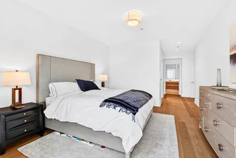 $2,325,000 | 363 East Wacker Drive, Unit 3709, Chicago, IL 60601