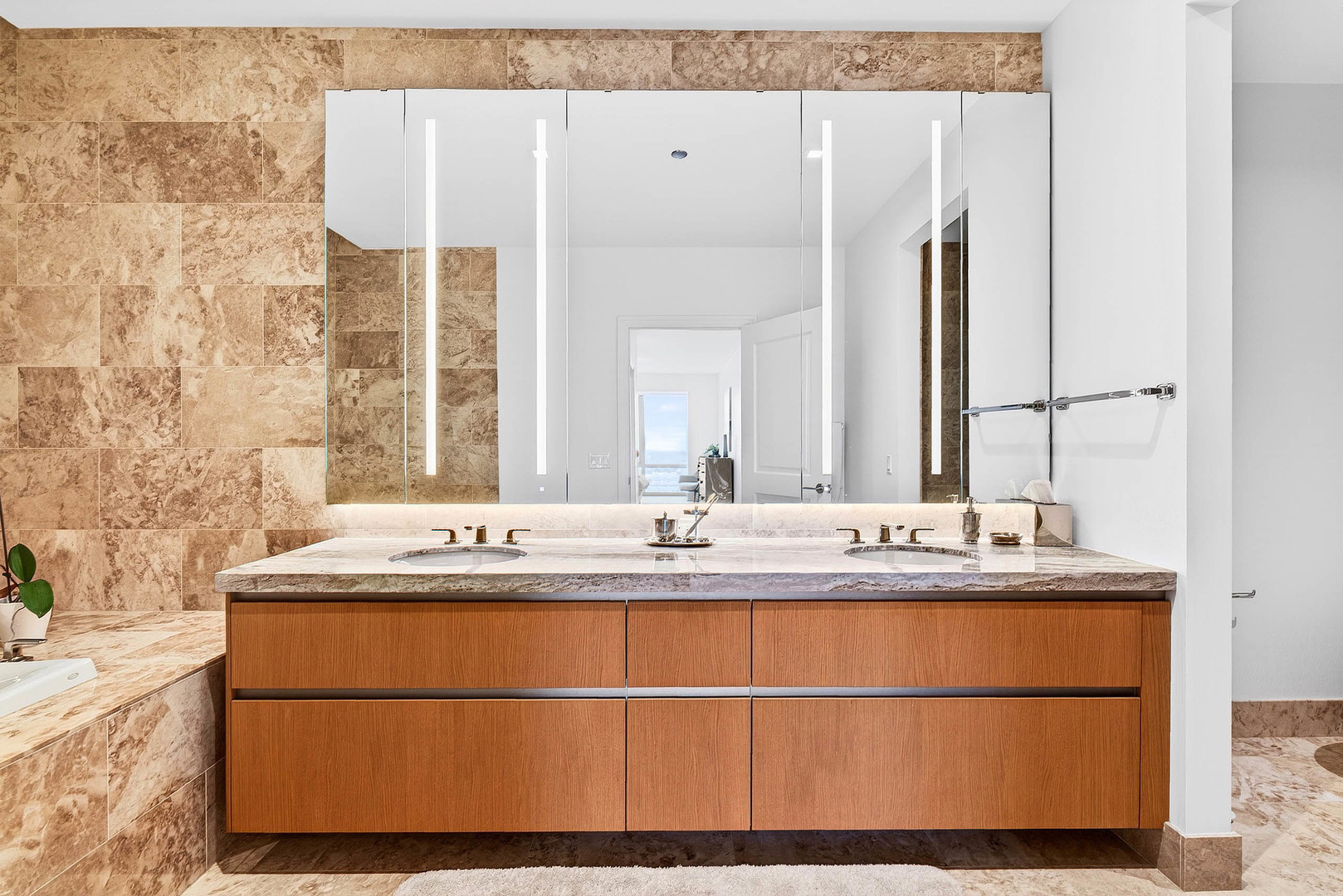 363 East Wacker Drive, Unit 3709 Chicago, IL 60601 - Photo 30 of 55