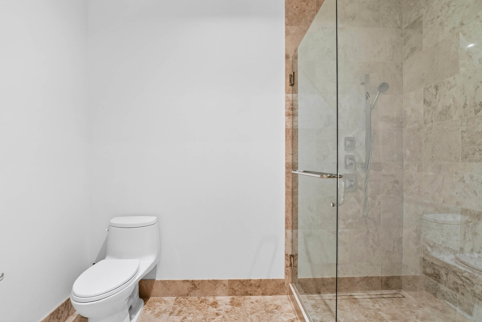 363 East Wacker Drive, Unit 3709 Chicago, IL 60601 - Photo 34 of 55