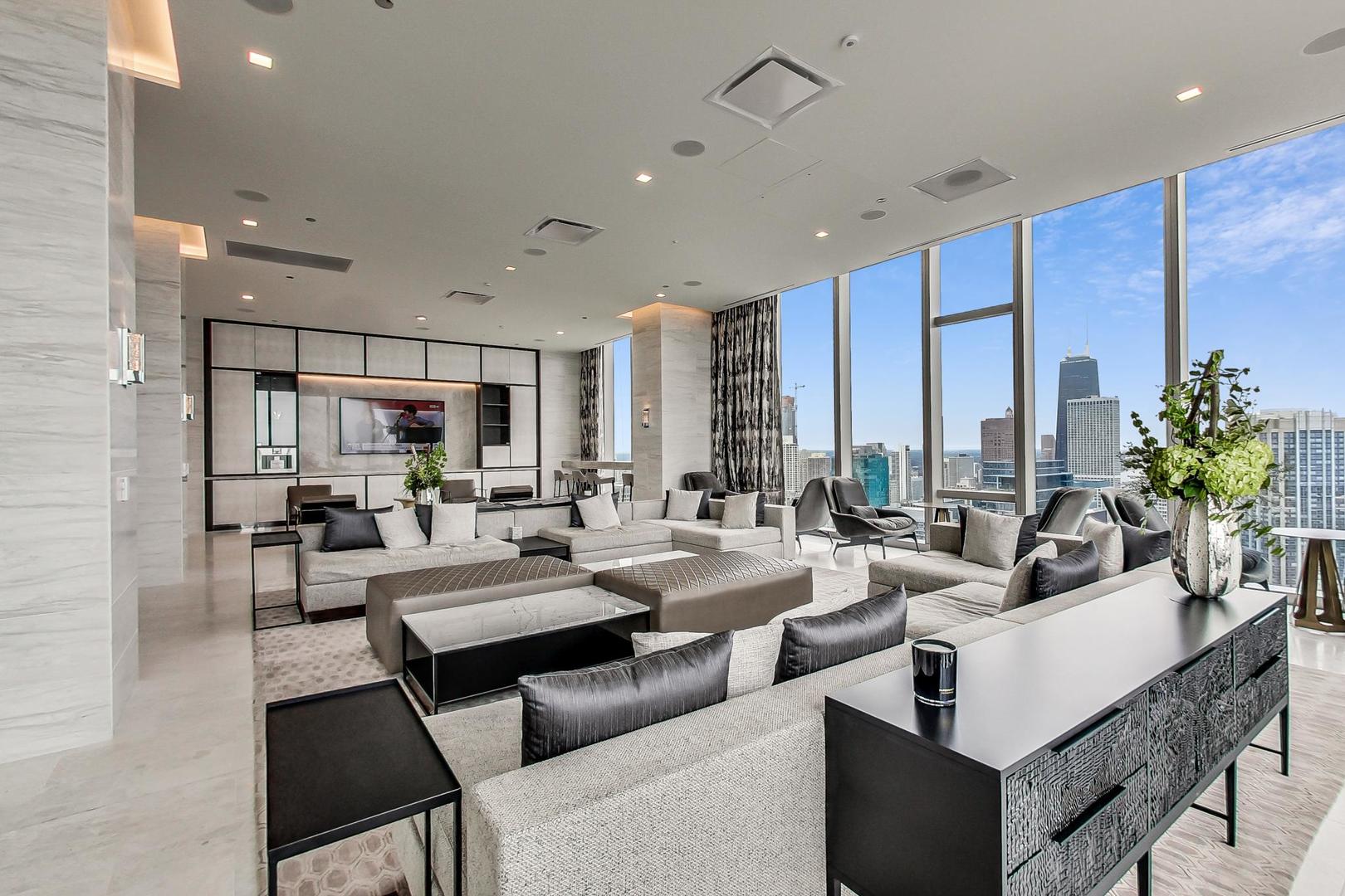 363 East Wacker Drive, Unit 3709 Chicago, IL 60601 - Photo 40 of 55