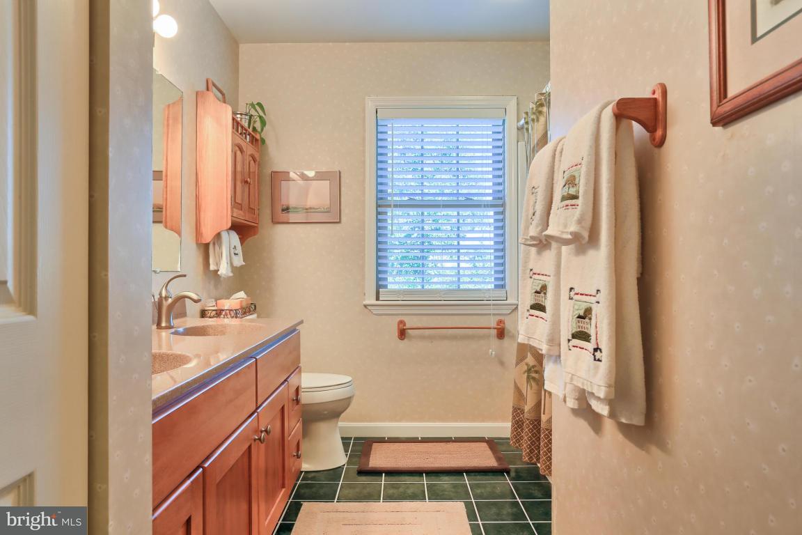 119 Laurie Lane Lititz, PA 17543 - Photo 15 of 27 Gallery Image 15