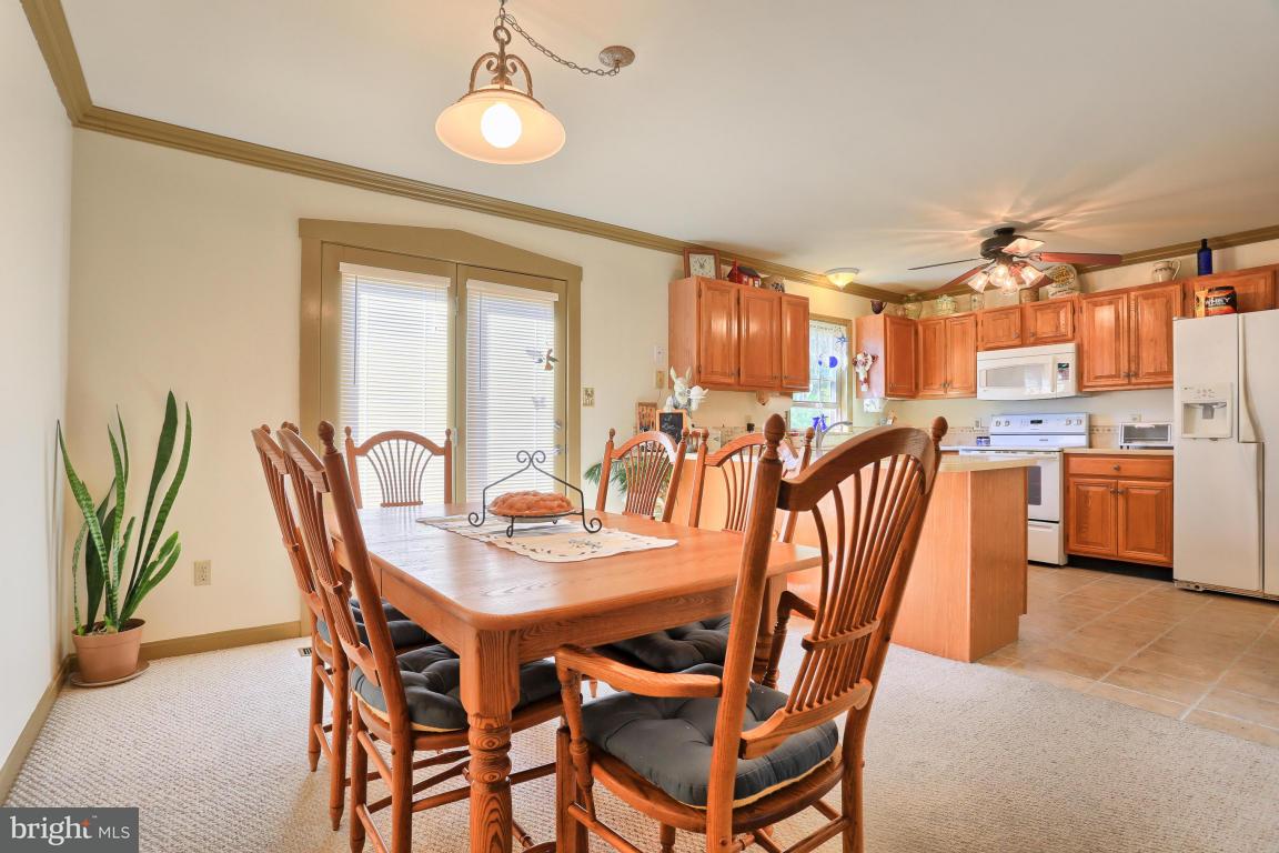 119 Laurie Lane Lititz, PA 17543 - Photo 8 of 27 Gallery Image 8