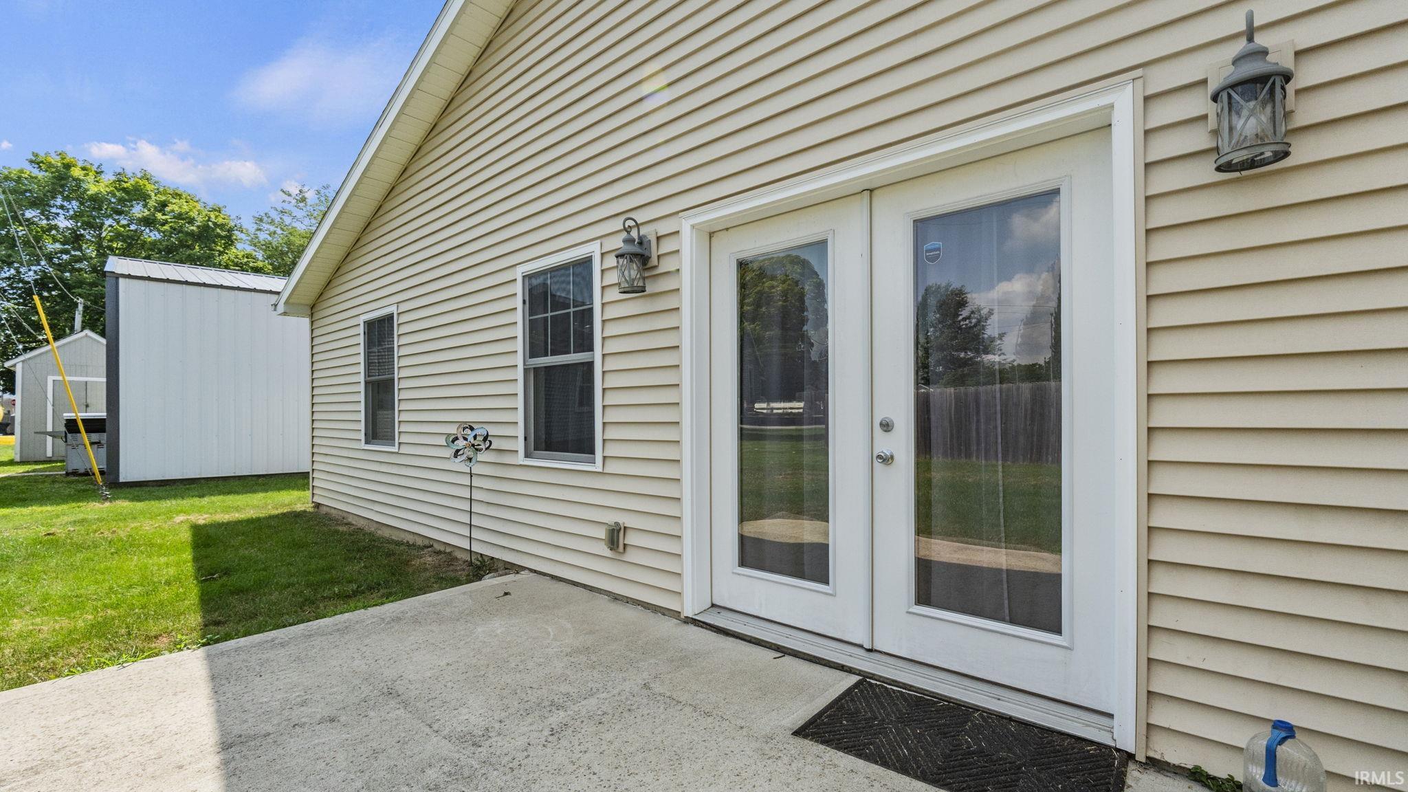 927 Line Street Decatur, IN 46733 - Photo 30 of 33
