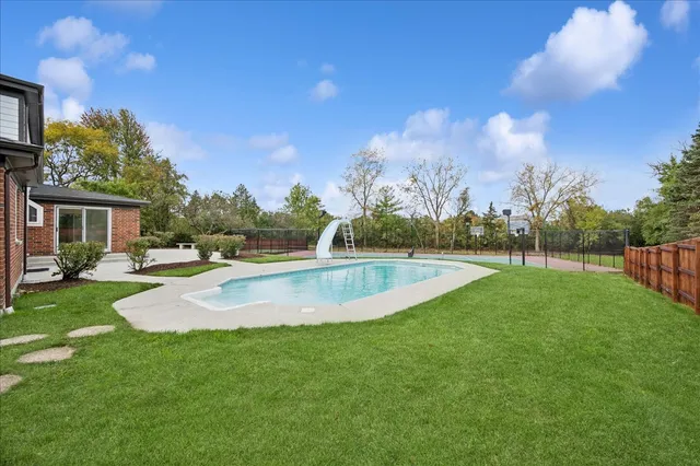 $1,499,000 | 2005 Keats Lane, Highland Park, IL 60035