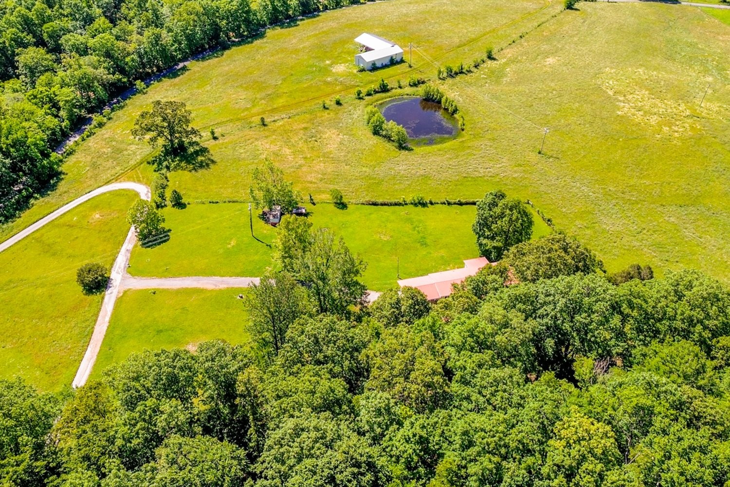 95 Brown Cemetery Lane Tennessee Ridge, TN 37178 - Photo 36 of 43