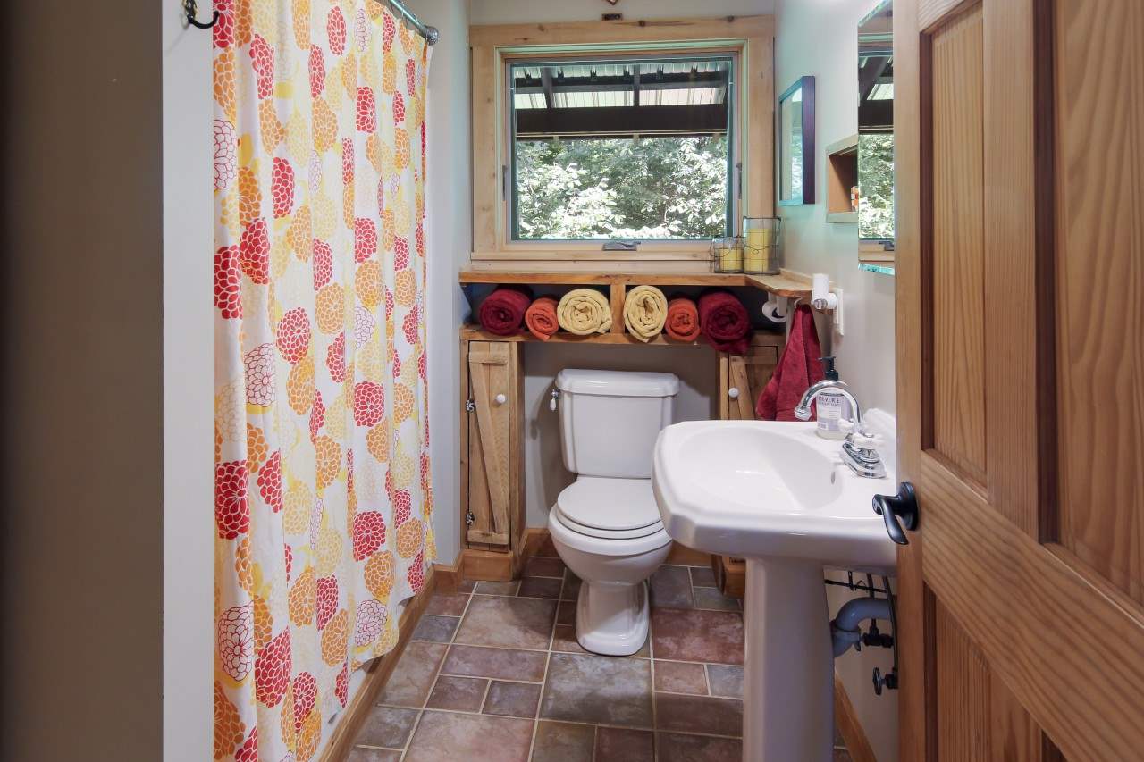 19518 Fewins Road Interlochen, MI 49643 - Photo 24 of 45 1878454-23.JPG