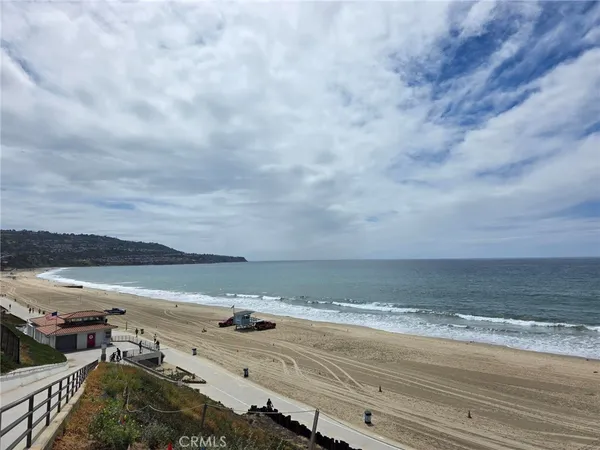 $4,195 | 501 Avenue B, Unit C, Redondo Beach, CA 90277