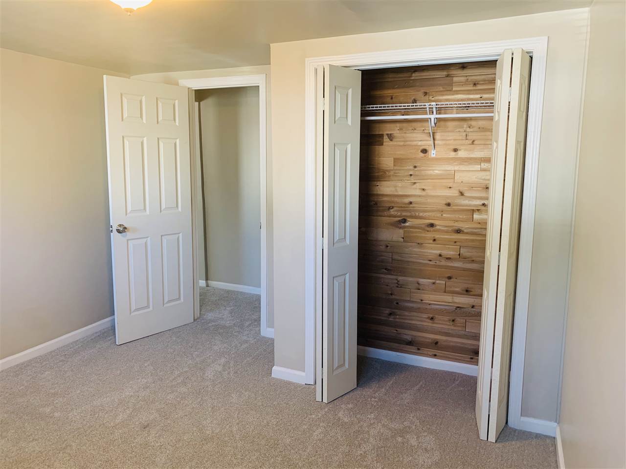 4024 Risedorph Street Burton, MI 48509 - Photo 20 of 29 50010521-19.JPG