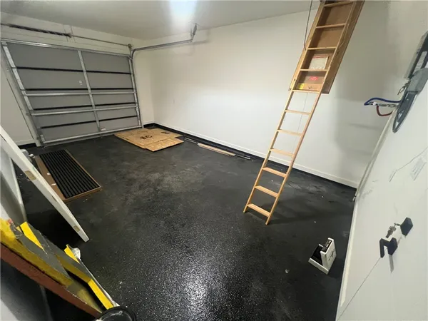 $2,095 | 2706 Grace, Unit A, Corpus Christi, TX 78414