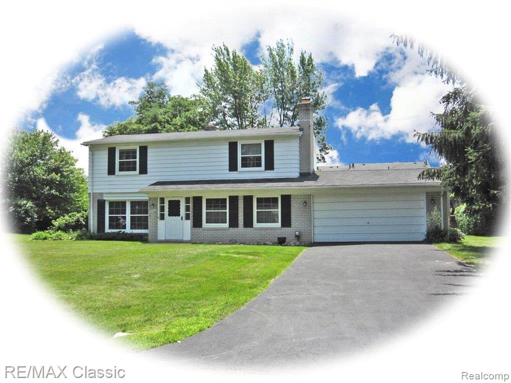 32325 Red Clover Road Farmington, MI 48334 - Photo 1 of 11 redext.jpg