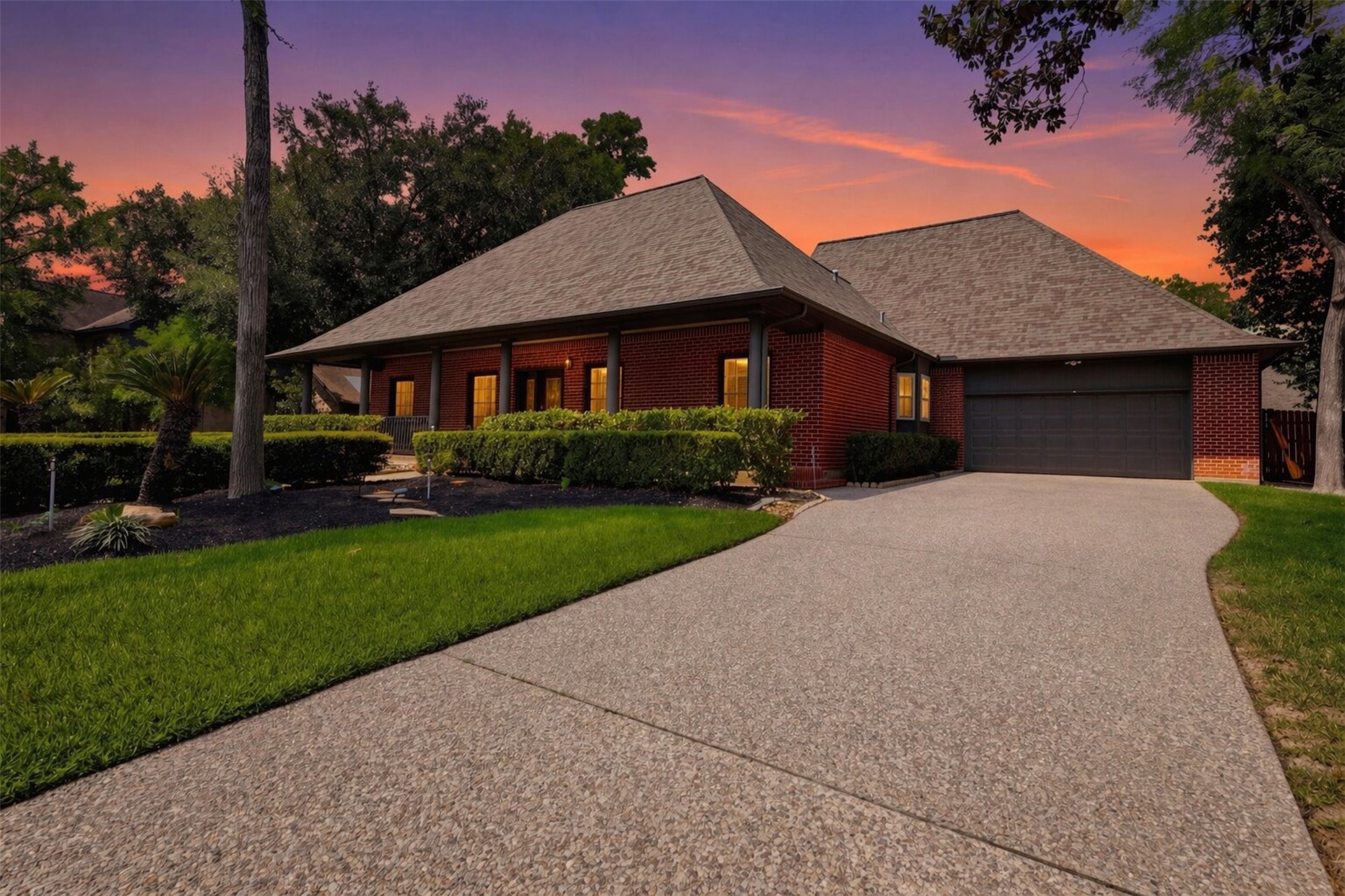 Welcome home to 6118 Hampton Way. This home is zoned to the much desired Klein ISD. Total living area is 3,012 sq ft. This home is considered a one story home with all bedrooms down stairs on the first floor. First floor is  2,774 sq ft while the loft upstais is 238 sq ft.