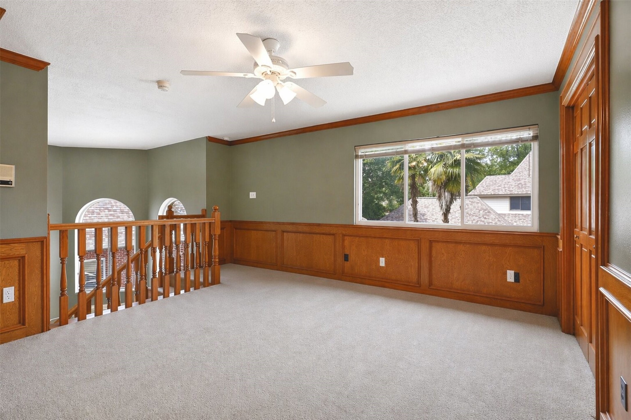 6118 Hampton Way Court Spring, TX 77389 - Photo 11 of 27 Loft/Recreational /Game Room /Flex room upstairs with plenty of natural light that could be used as a guest room, gym, den, etc. There are 2 closets upstairs. No restroom upstairs.