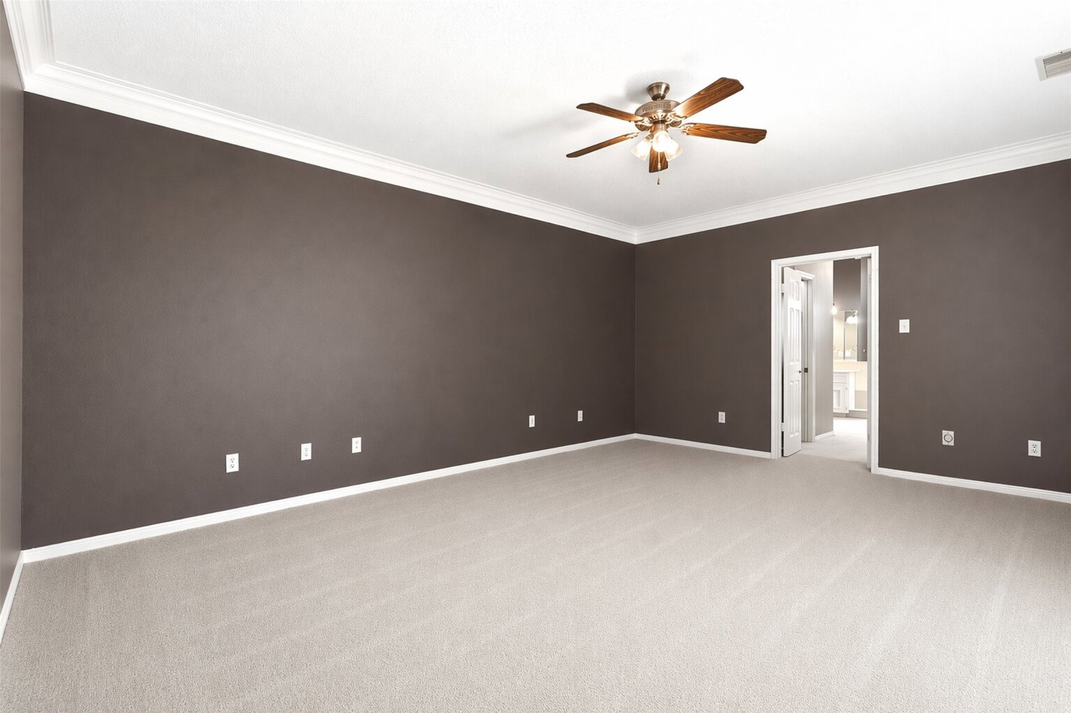 6118 Hampton Way Court Spring, TX 77389 - Photo 20 of 27 View of the spacious Primary bedroom from the door way. This room can accommodate large furniture.