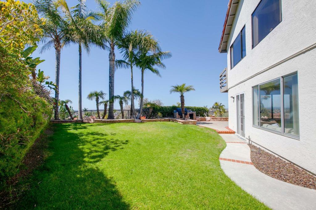 2700 Socorro Lane Carlsbad, CA 92009 - Photo 29 of 47