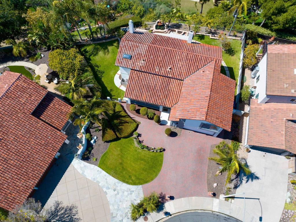 2700 Socorro Lane Carlsbad, CA 92009 - Photo 37 of 47