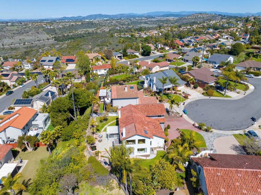 2700 Socorro Lane Carlsbad, CA 92009 - Photo 39 of 47