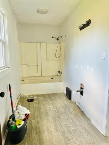 $179,900 | 1204 East 26th Street, Muncie, IN 47302