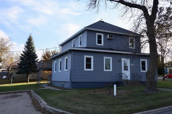 $230,000 | 407 7th Avenue West, Lisbon, ND 58054