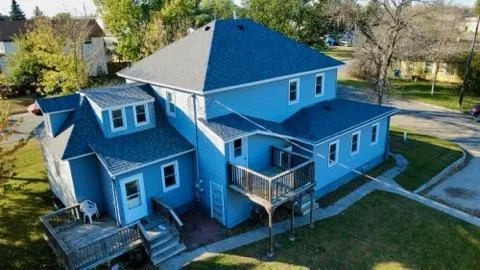 $230,000 | 407 7th Avenue West, Lisbon, ND 58054