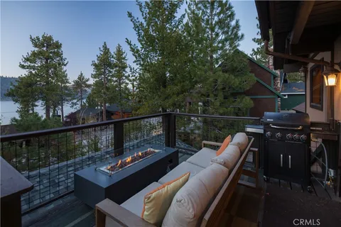 $1,275,000 | 752 Cove Drive, Big Bear Lake, CA 92315