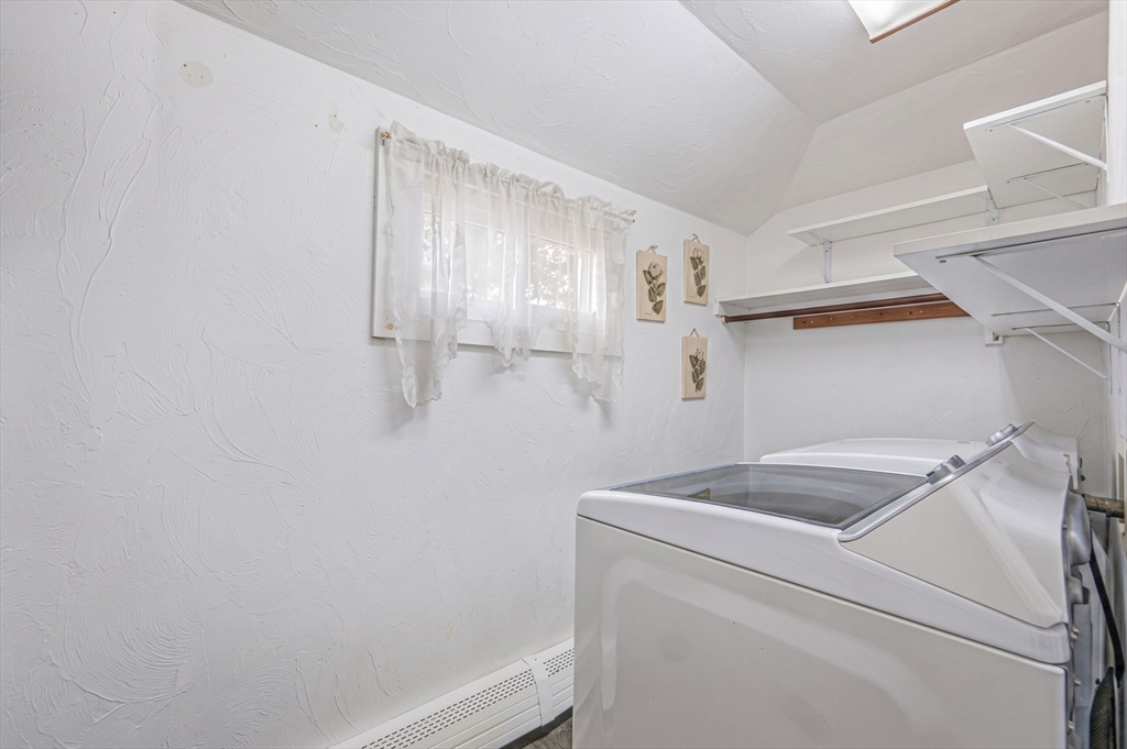 20 Bell Street Quincy, MA 02169 - Photo 16 of 40