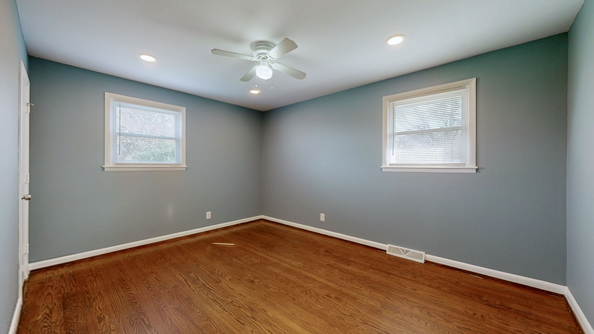 291 Old Waldron Road La Vergne, TN 37086 - Photo 10 of 49