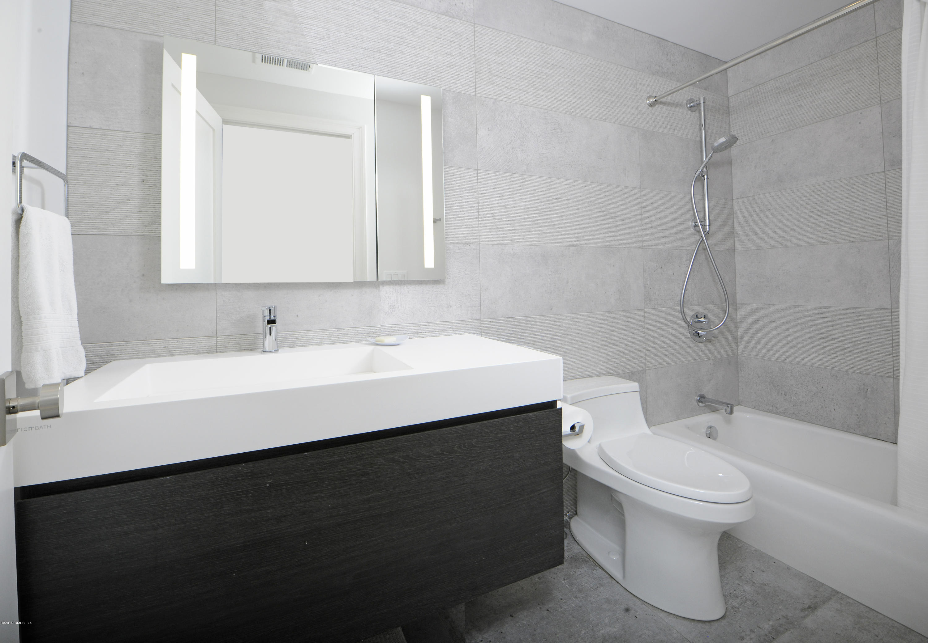 21 Bramble Lane Riverside, CT 06878 - Photo 14 of 30 14